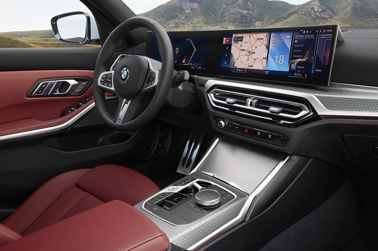 AutomobileFa 2023 BMW 3 Series(8)