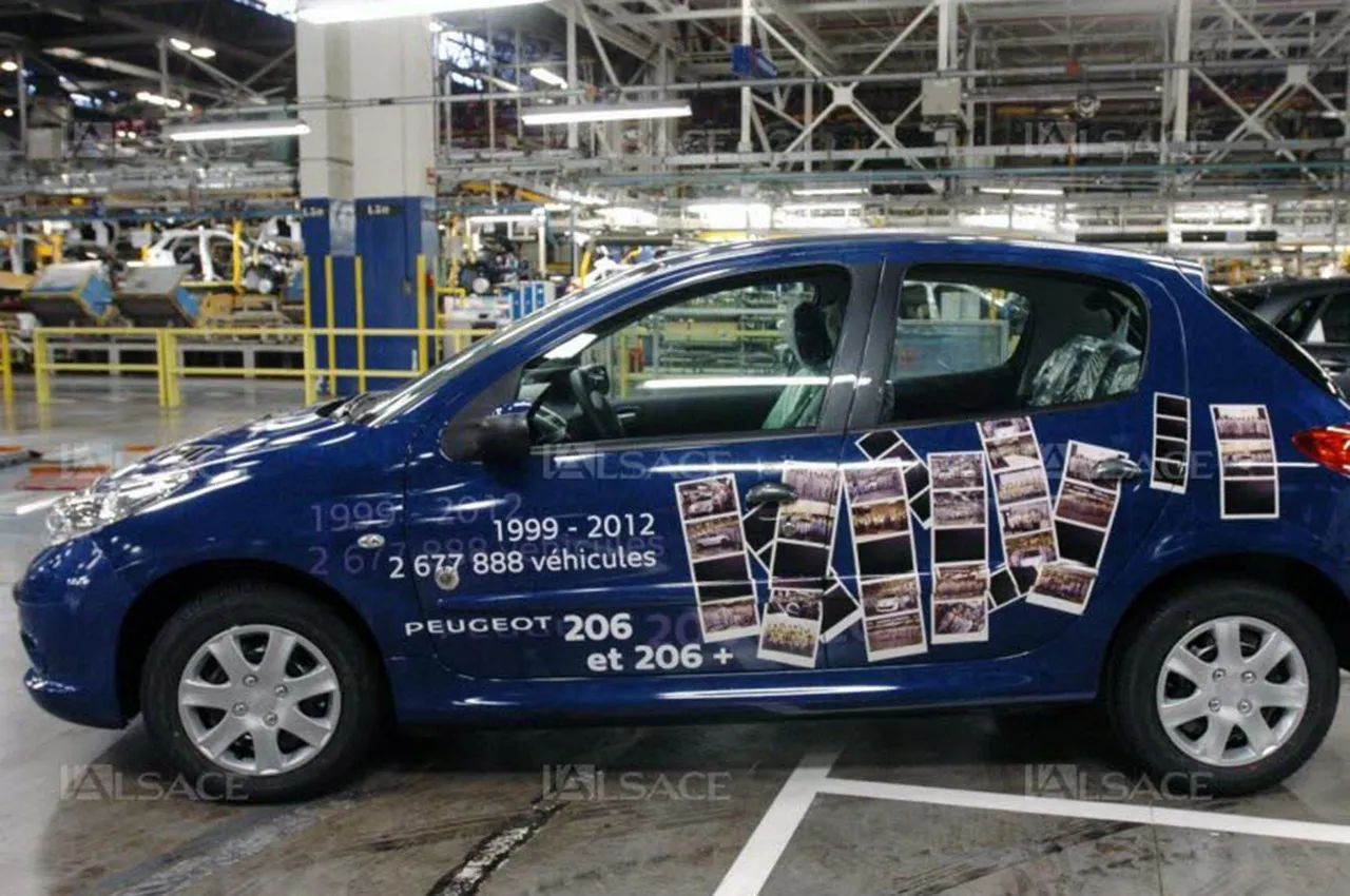 AutomobileFarsi last Peugeot 206 produced in france
