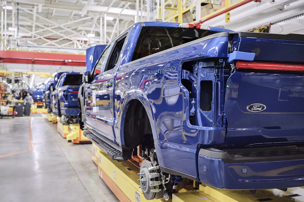 AutomobileFa Ford F 150 Lightning 14020925 001