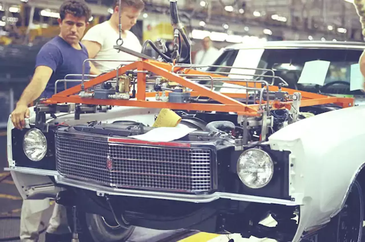 AutomobileFa 002 1971 Monte Carlo Assembly Line