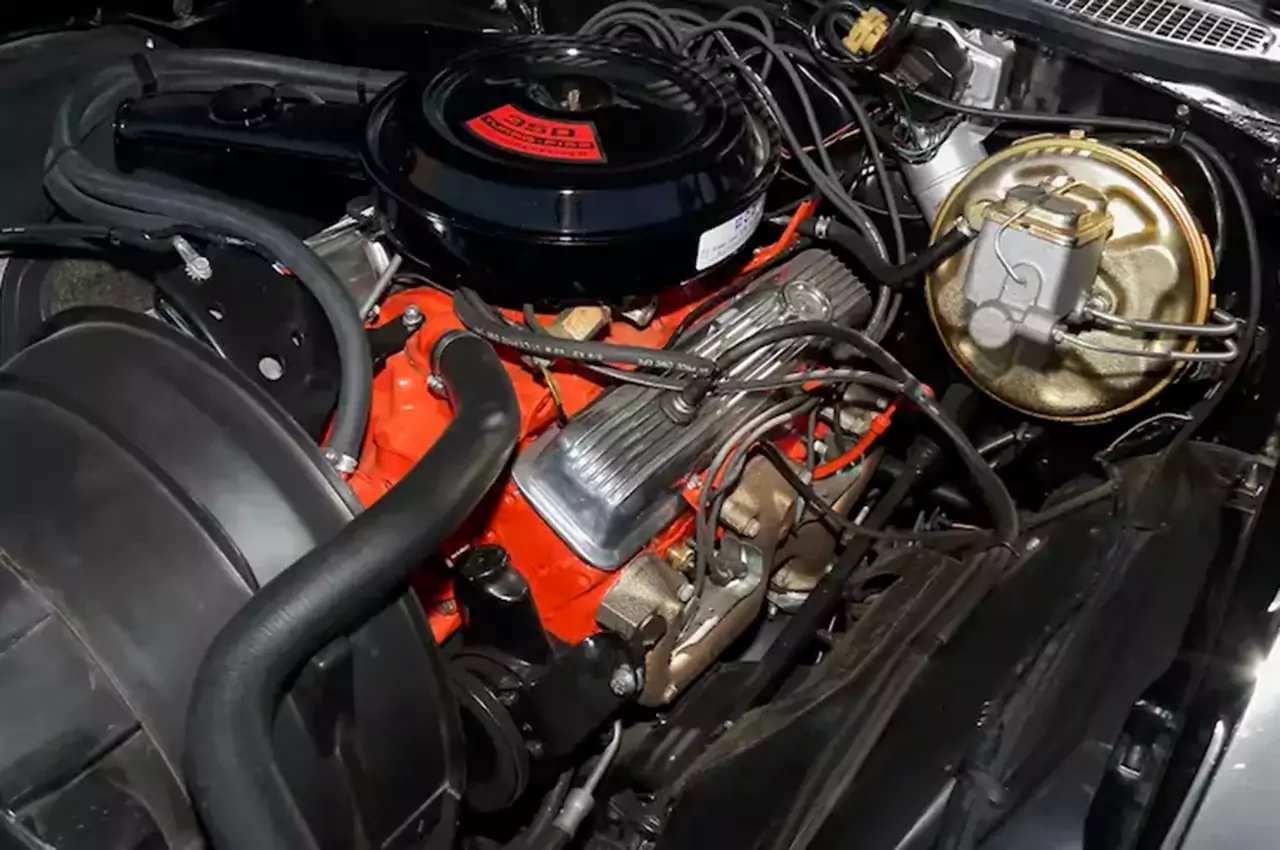 AutomobileFa 004 1970 Monte Carlo 350 Engine