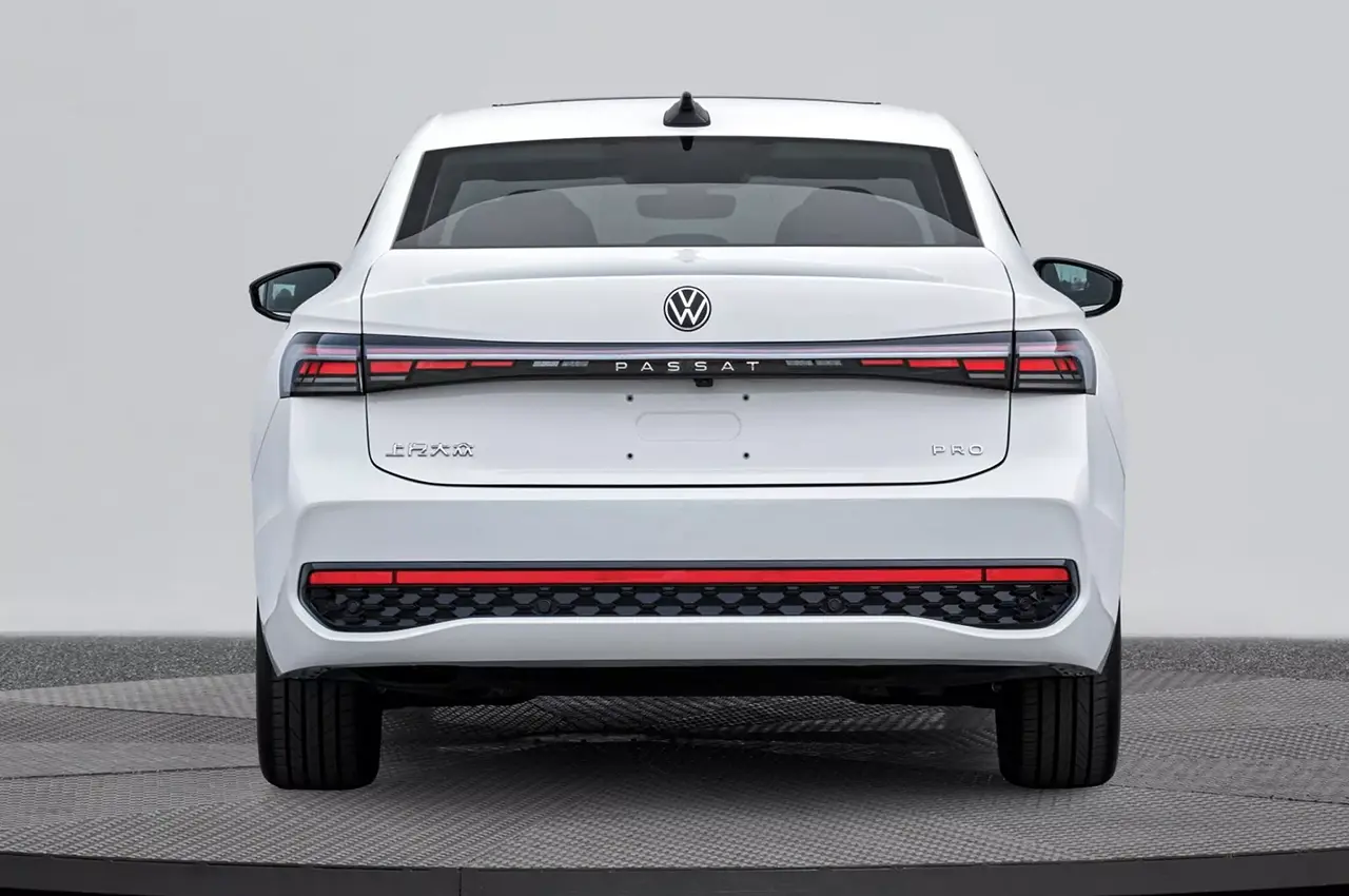 AutomobileFa VW Passat Pro 14030129 2