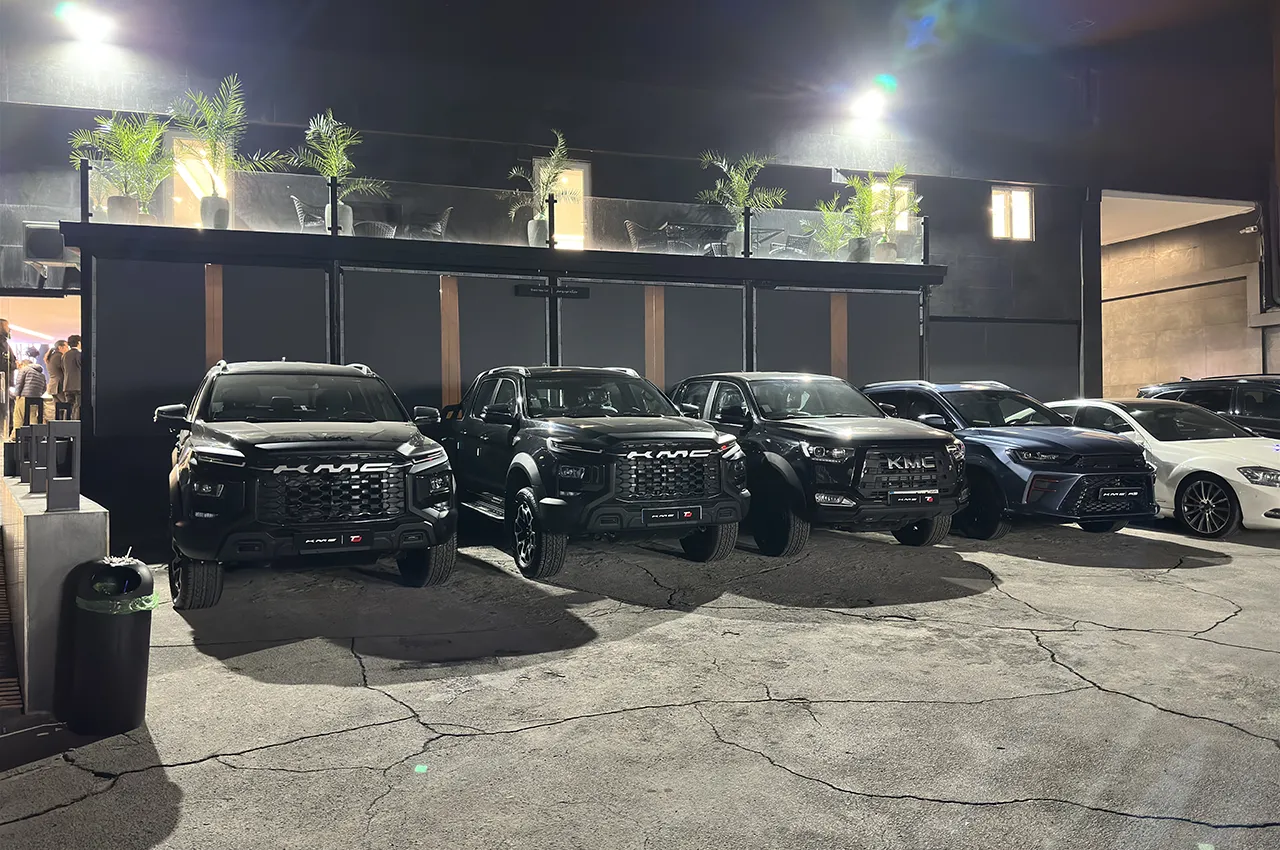AutomobileFa KMC dealership 14031003 3