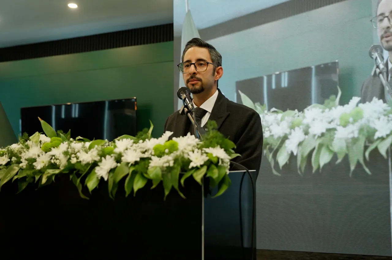 AutomobileFa Lamari Dealership 14031215 3