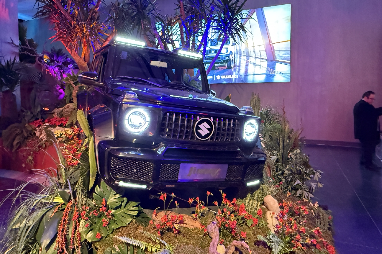 Automobilefa suzuki showroom 4 14031216