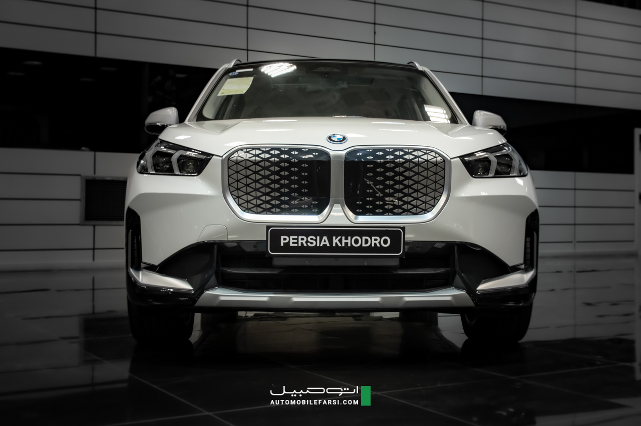 AutomobileFa BMW iX1 14040127 1