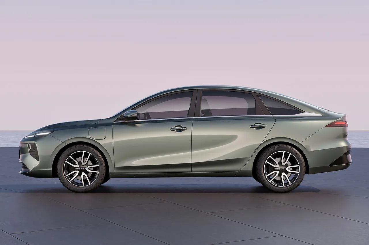 AutomobileFa Saic Roewe D6 14040131 3