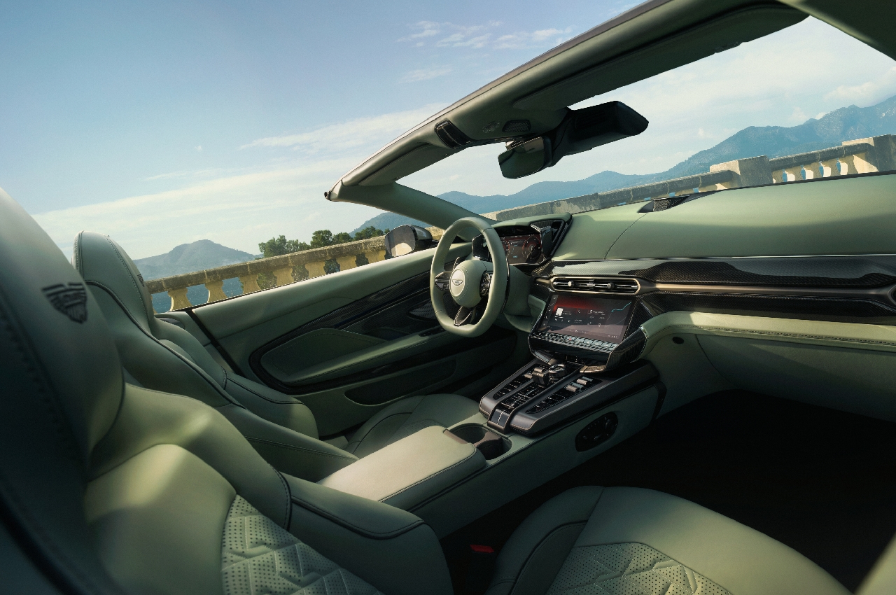 Automobilefa AstonMartin Vanquish 140401074