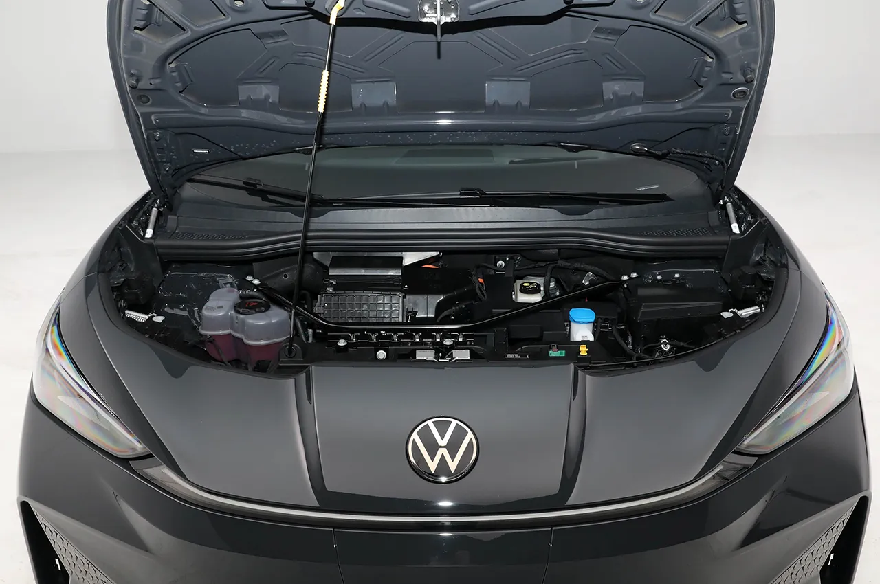 AutomobileFa VW ID.UNYX06 14040202 4