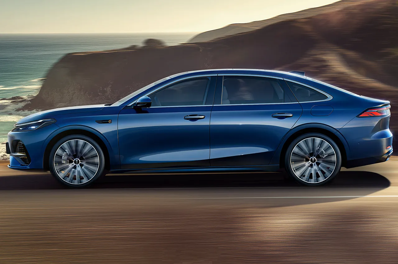 AutomobileFa Geely Galaxy A7 14040318 7