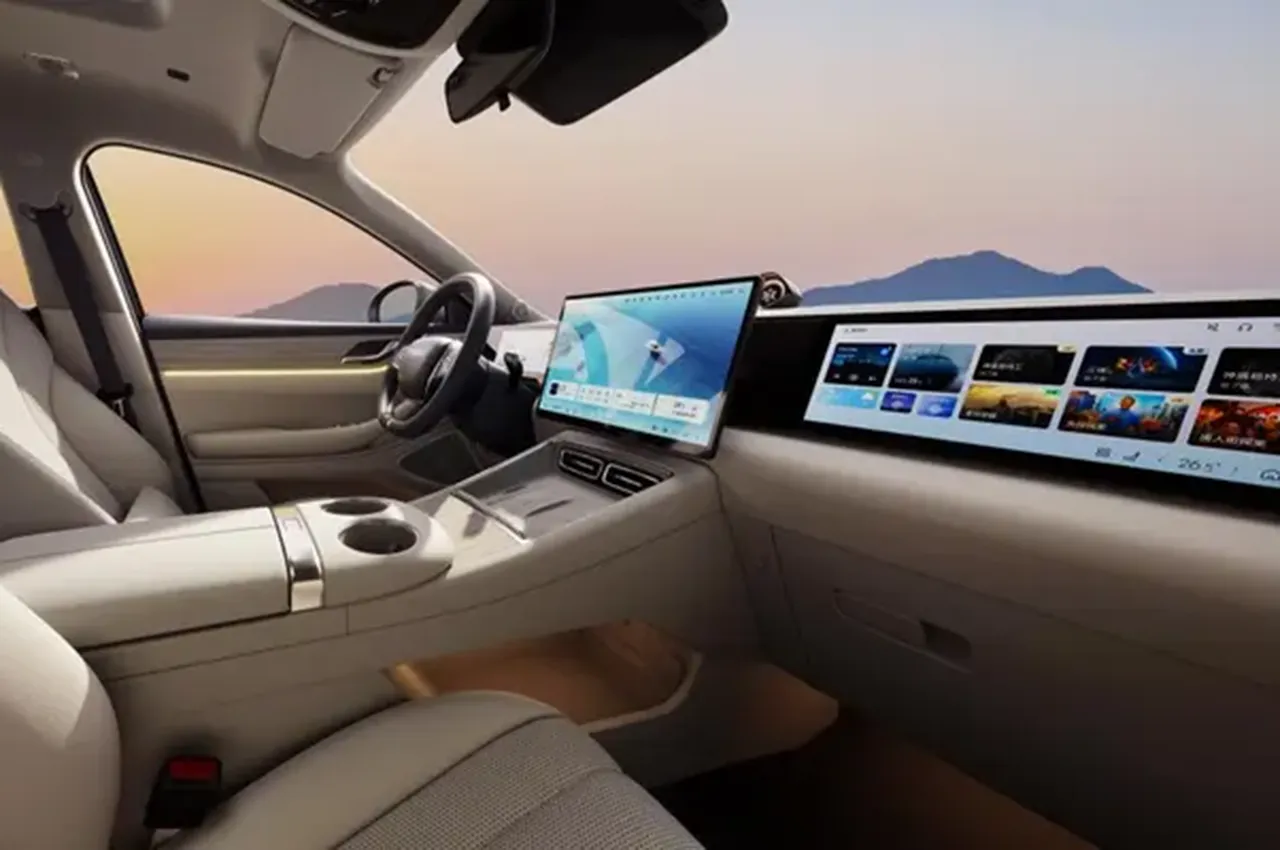 AutomobileFa Exeed Exelentics E05 14040523 4