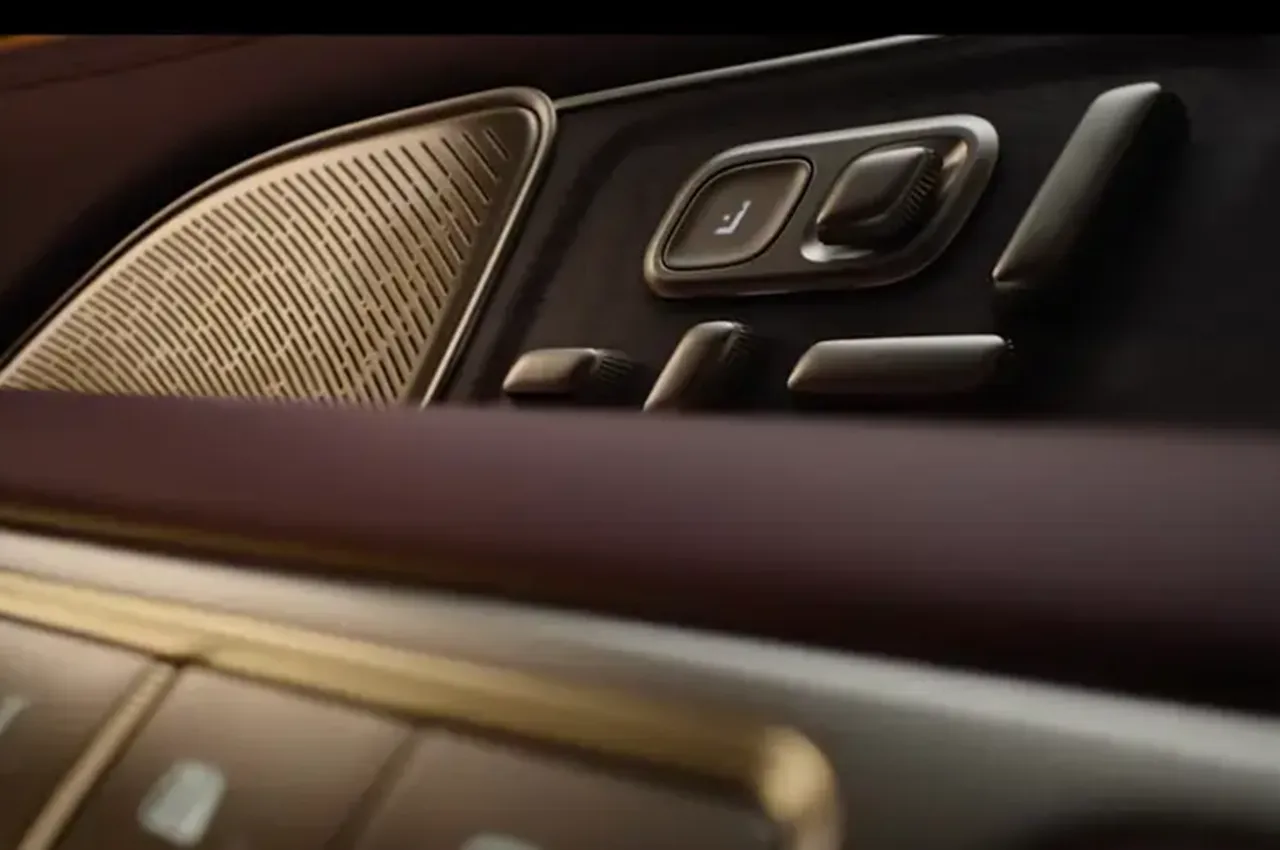 AutomobileFa NIO ES8 14040525 4