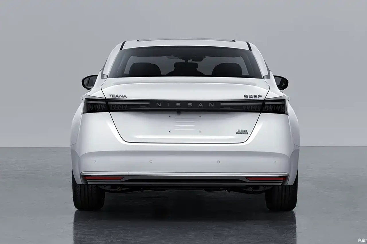 AutomobileFa Nissan Teana 2025 02
