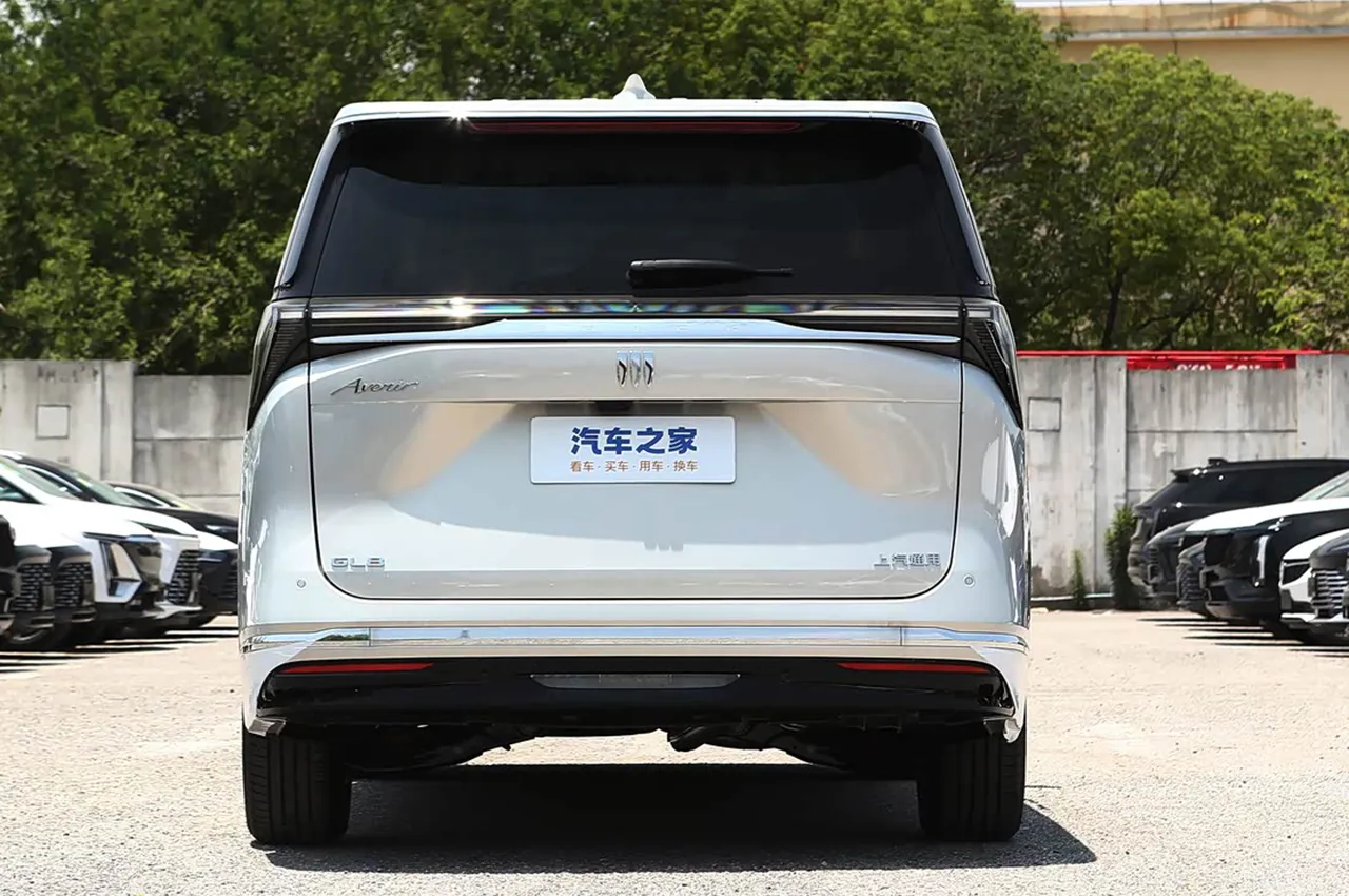 automobilefa Buick GL8 MPV 14040531 7