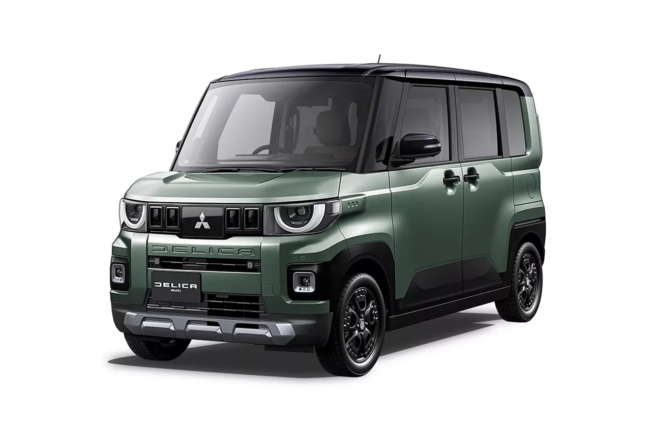 AutomobileFa 2025 Mitsubishi Delica Mini 14040613 2