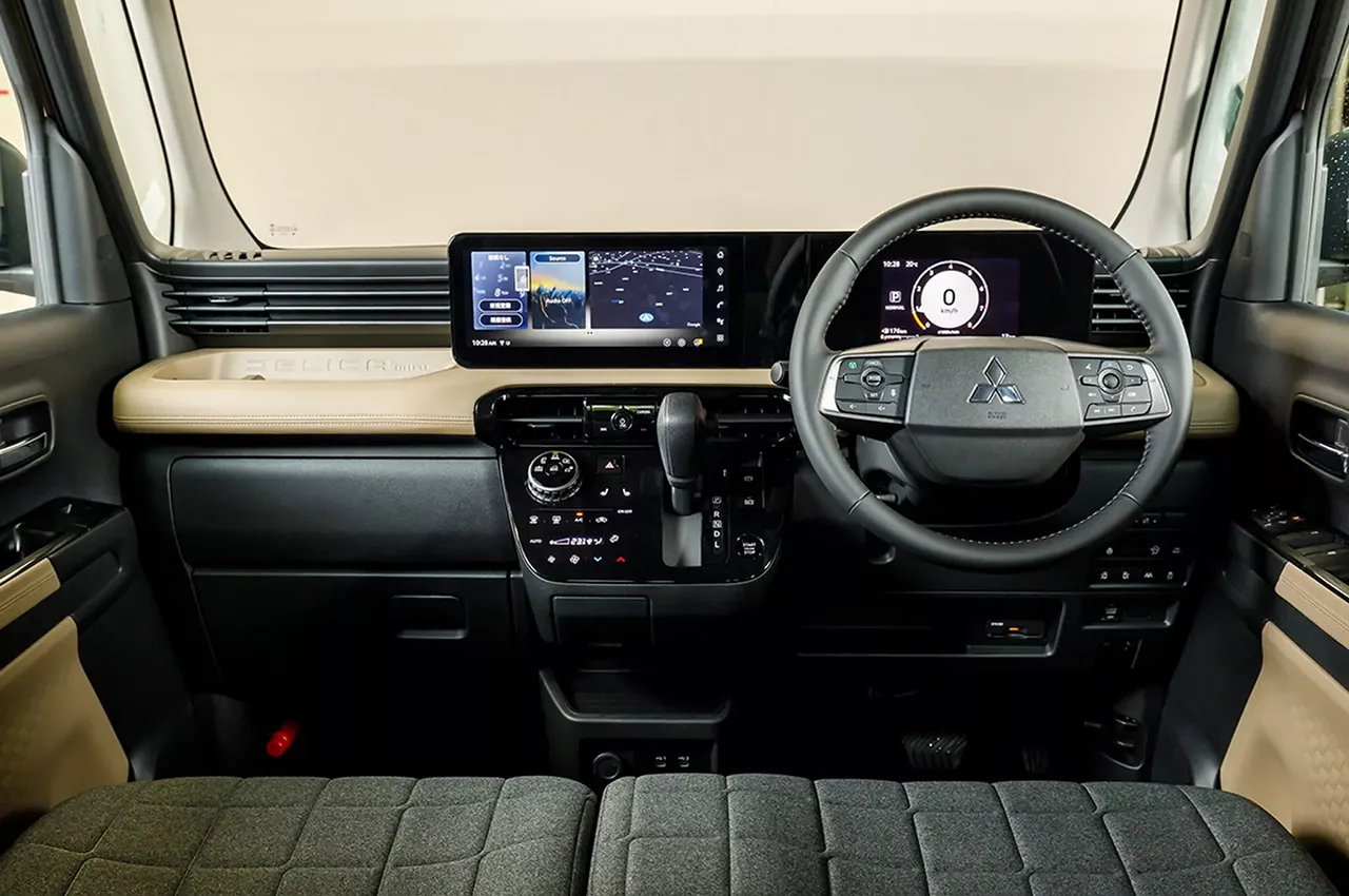 AutomobileFa 2025 Mitsubishi Delica Mini 14040613 5