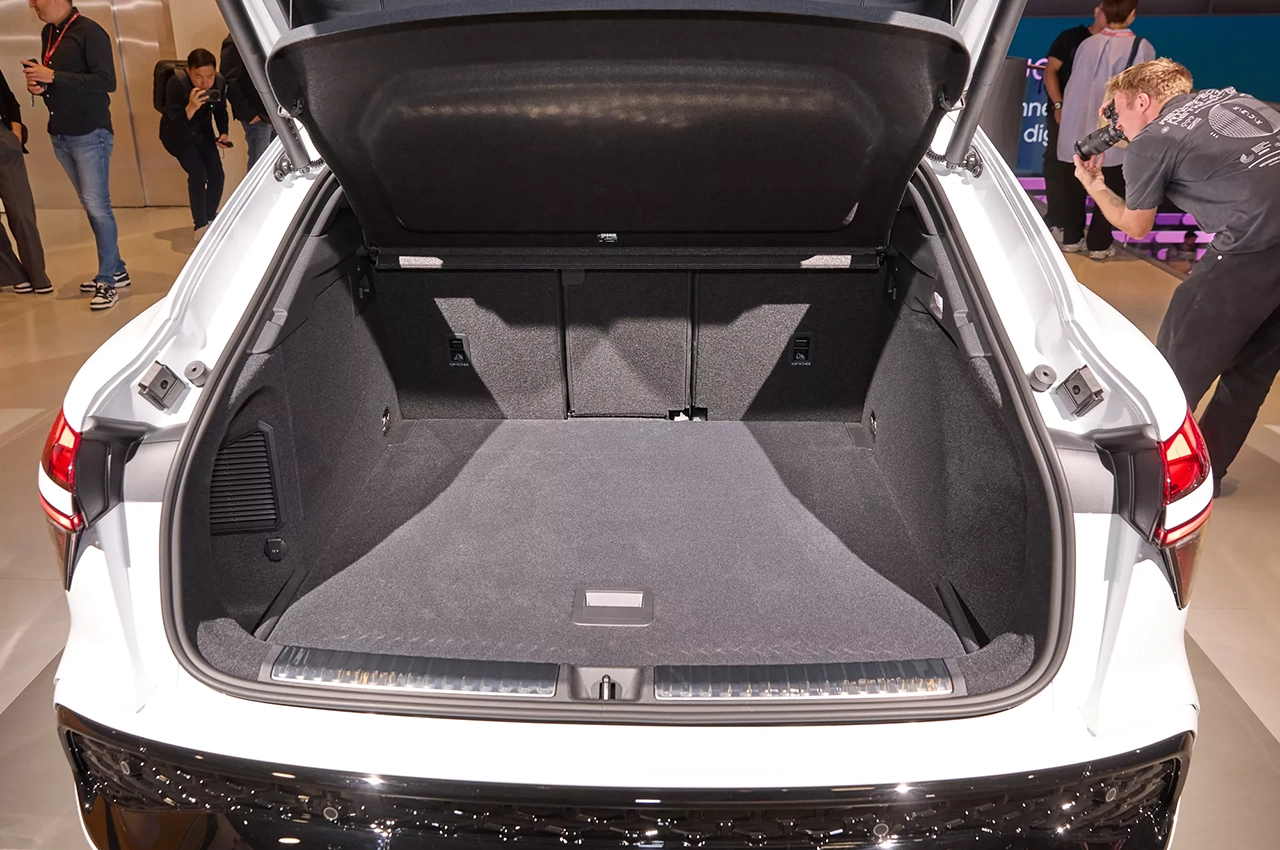 AutomobileFa Audi Q3 Sportback Munich 14040618 2