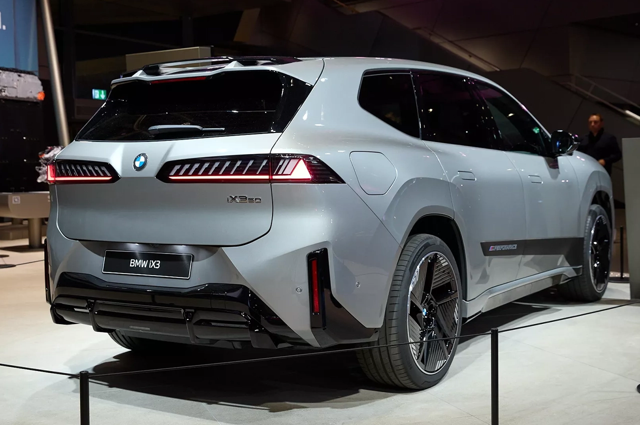 AutomobileFa BMW iX3 Munich 14040618 3