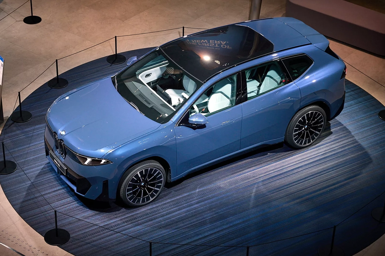 AutomobileFa BMW iX3 Munich 14040618 5