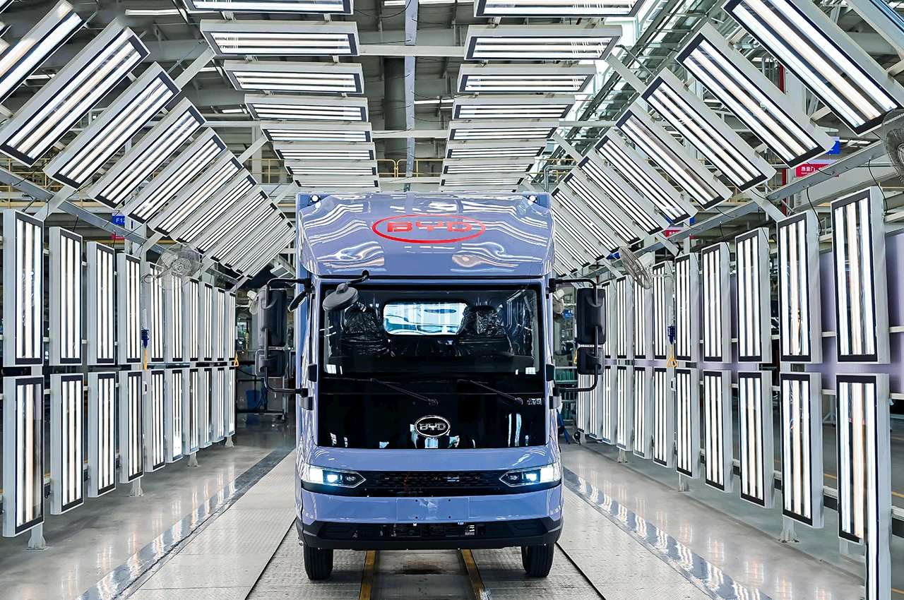 AutomobileFa BYD T5 14040623 02