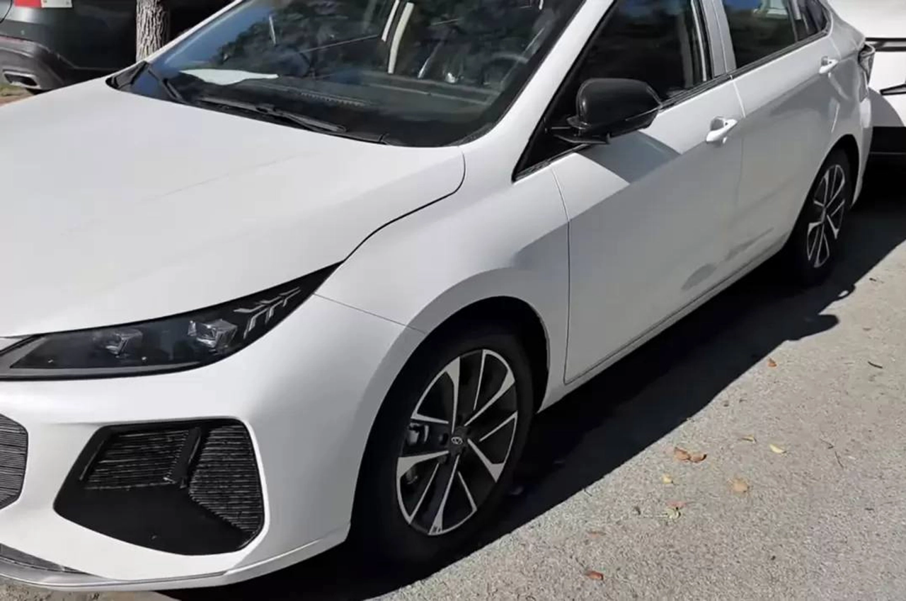 AutomobileFa Fownix Z6 GT facelift 14040621 2