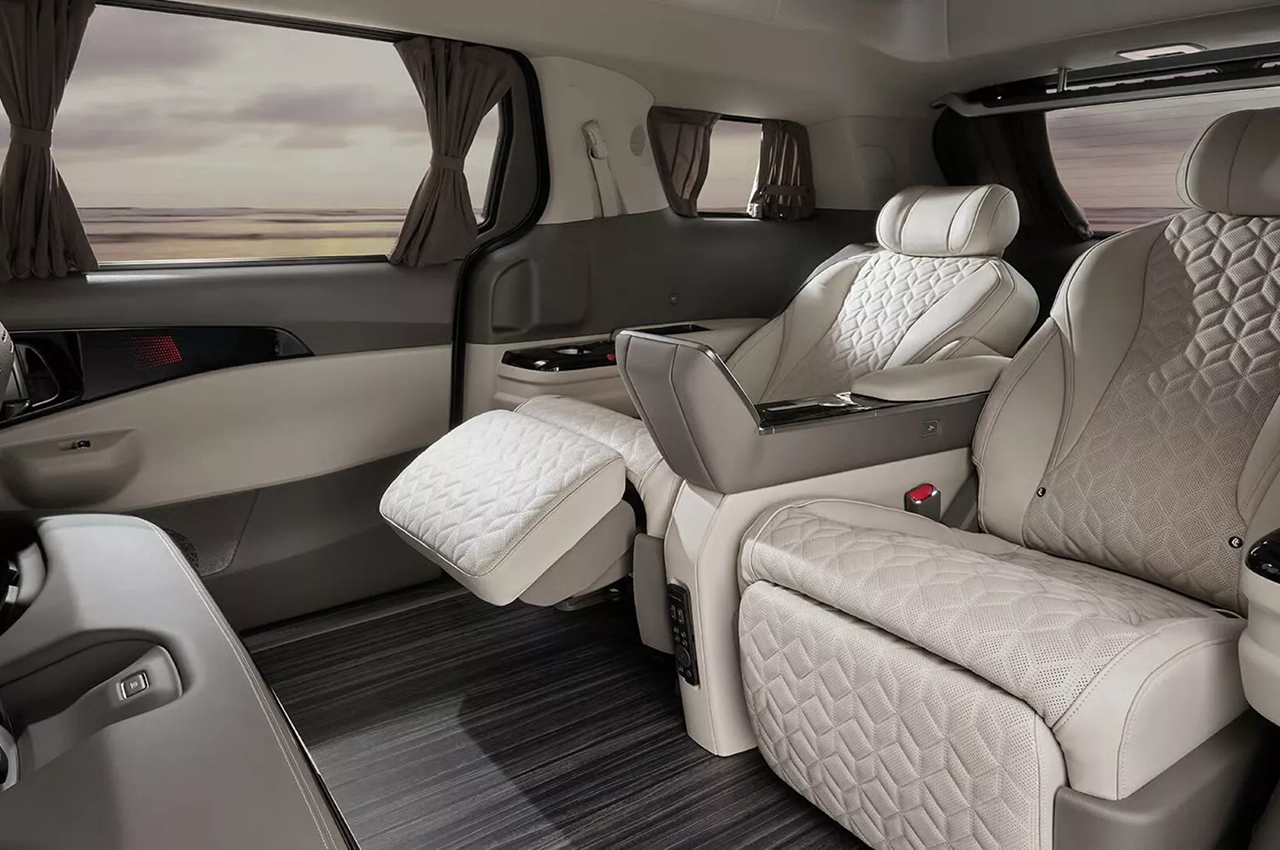 AutomobileFa Kia Canival Hi Limousine 14040626 10