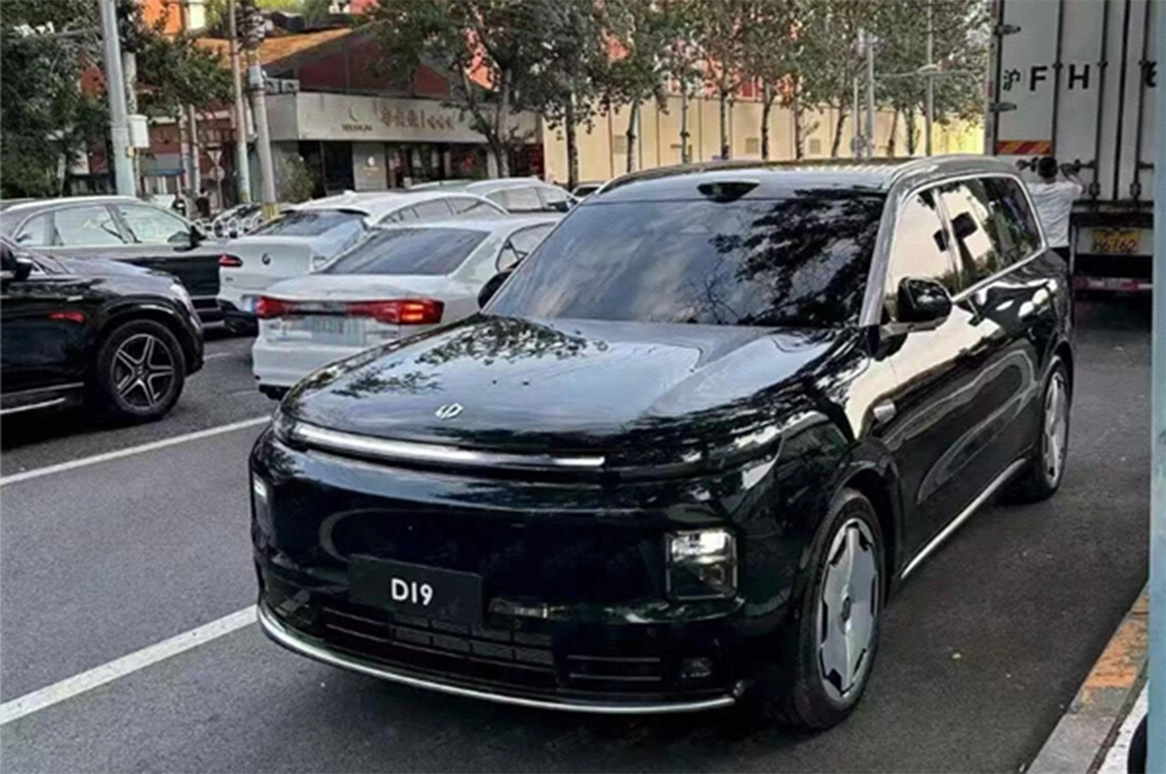 AutomobileFa Leapmotor D16 14040627 2