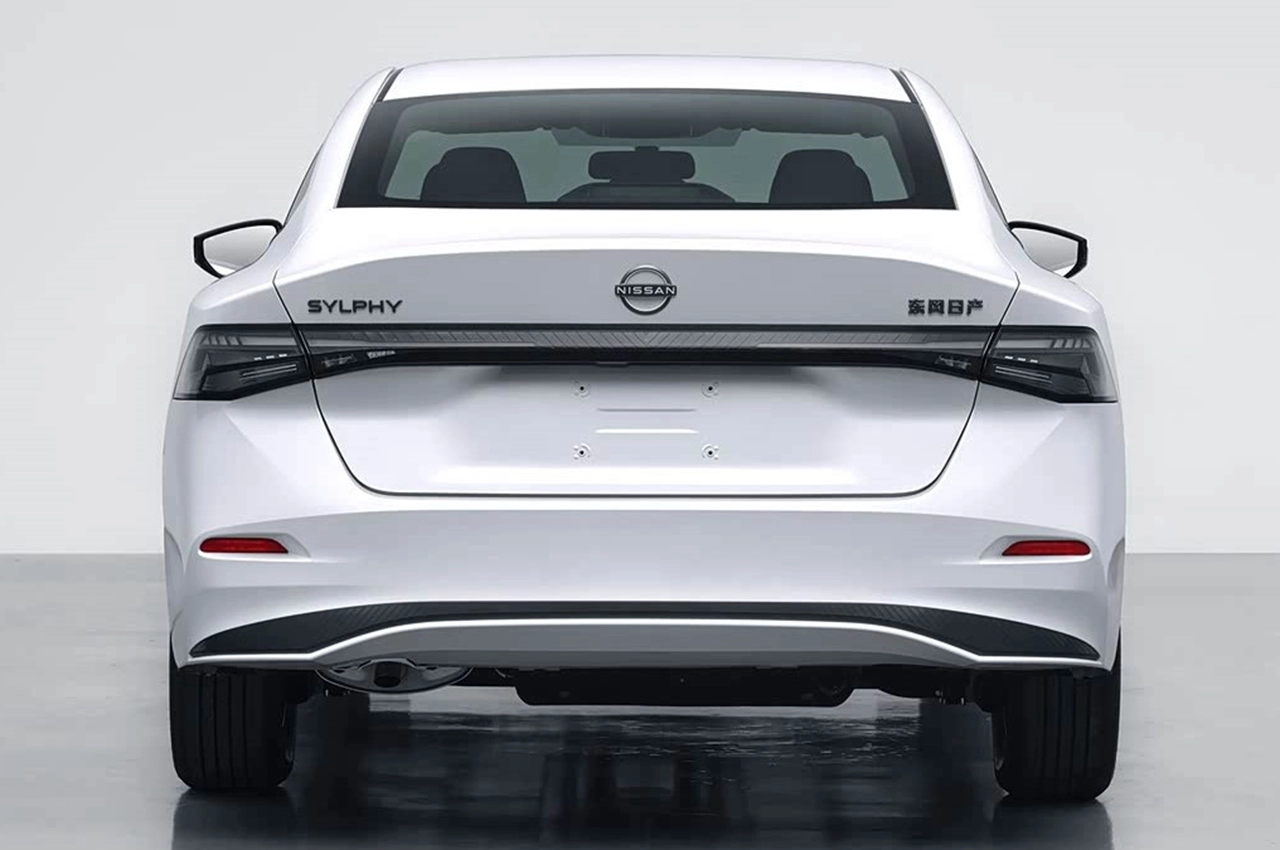 AutomobileFa Nissan Sylphy facelift 14040621 3