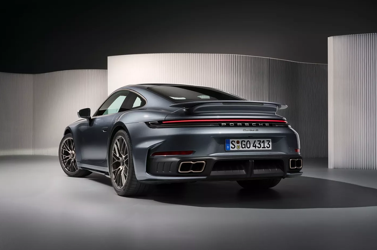 AutomobileFa Porsche 911 TurboS 14040617 3