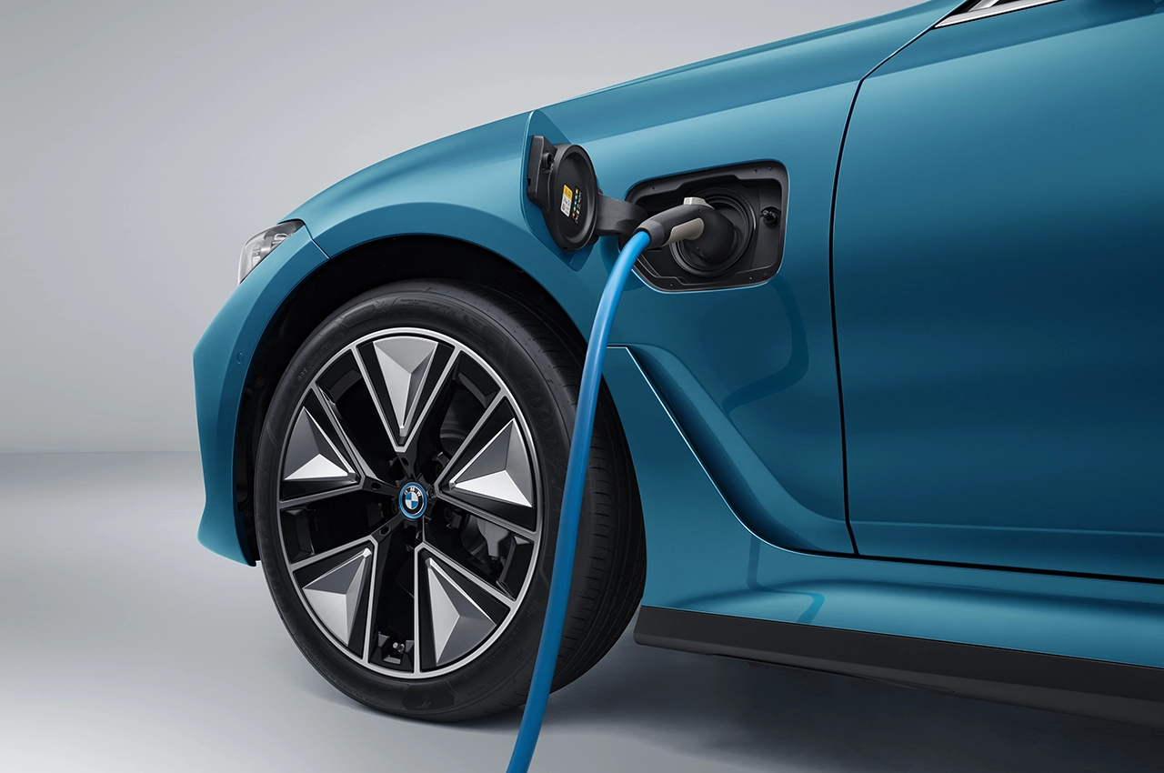 AutomobileFarsi PersiaKhodro BMW i3 4