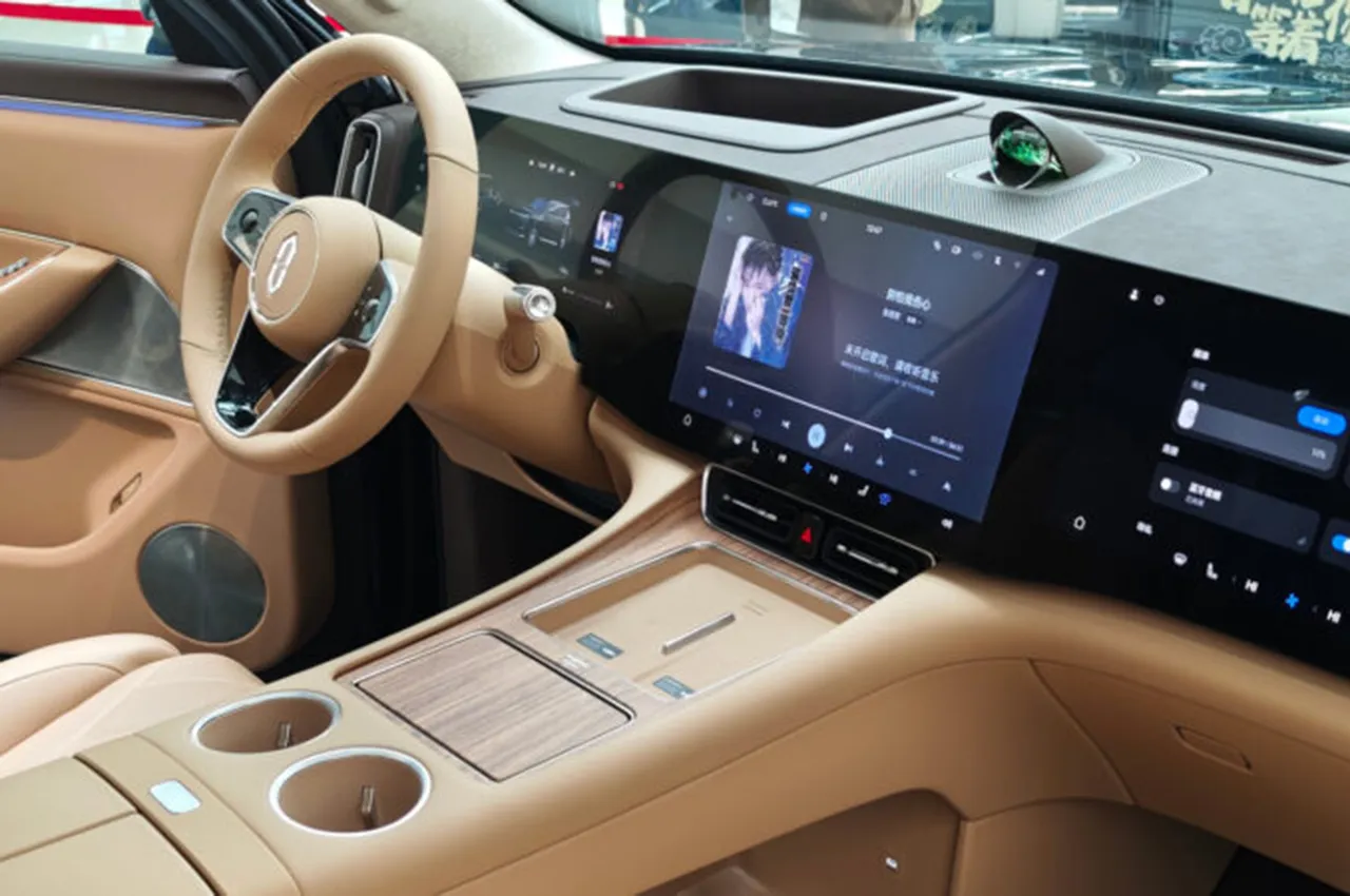 automobilefa Aito M8 14040606 1