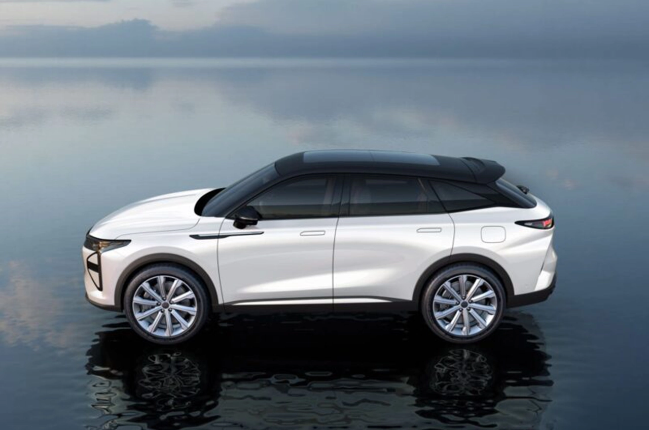 AutomobileFa Chery Exeed Yaoguang C DM 14040708 2