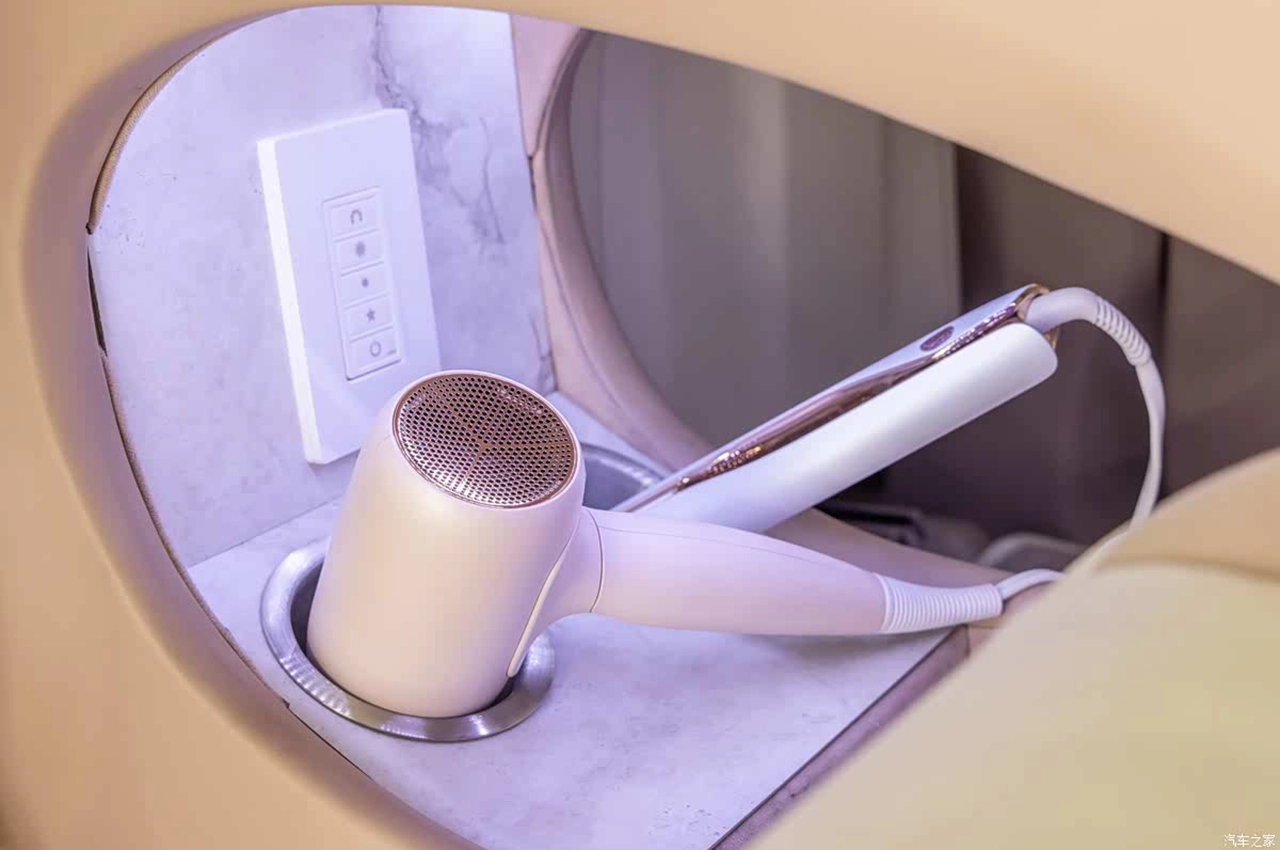 AutomobileFa Lexus Glam LX 14040702 2