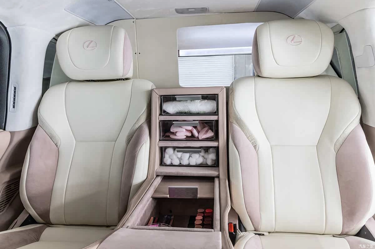 AutomobileFa Lexus Glam LX 14040702 7