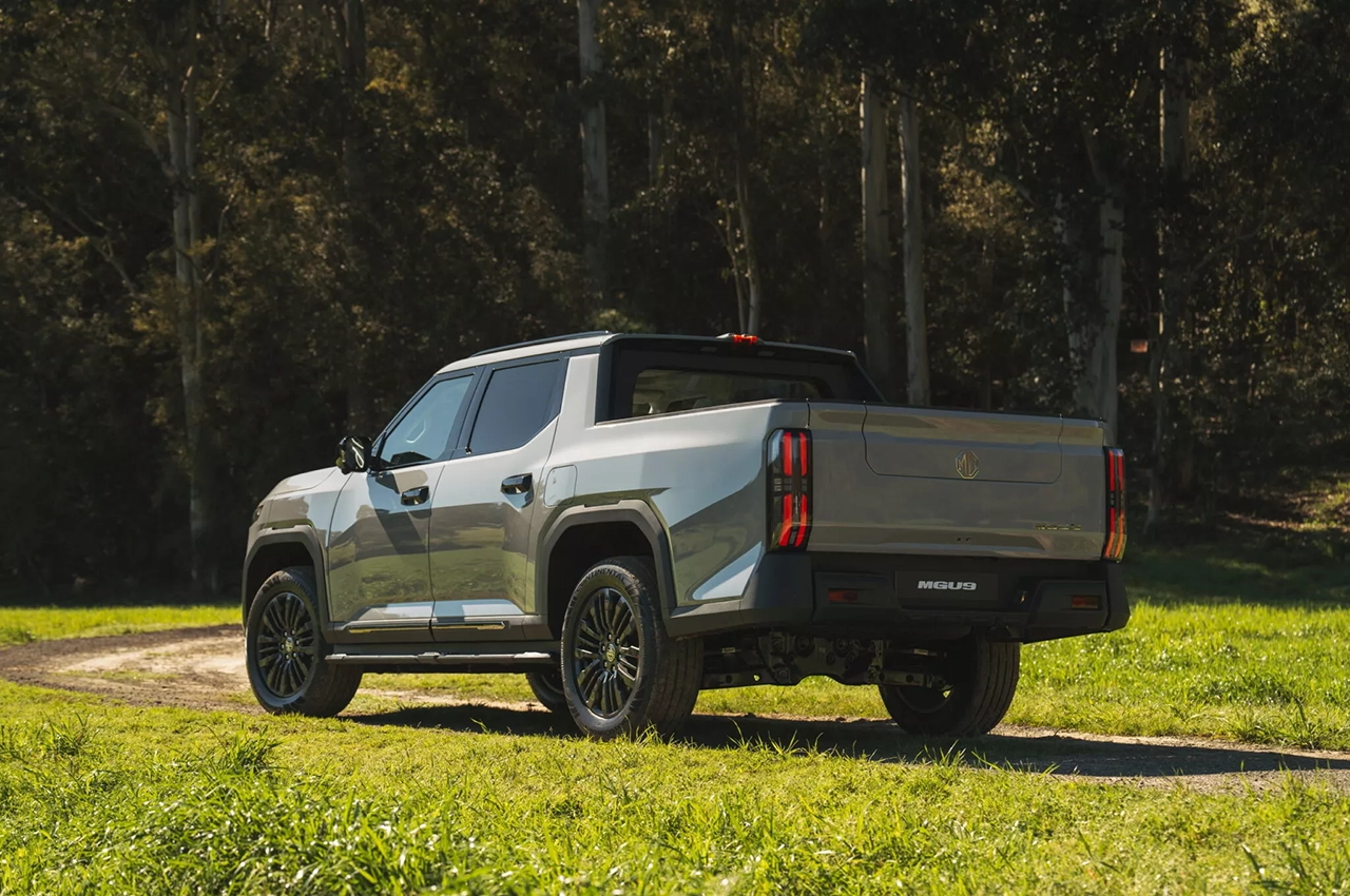 AutomobileFa MGU9 14040701 2