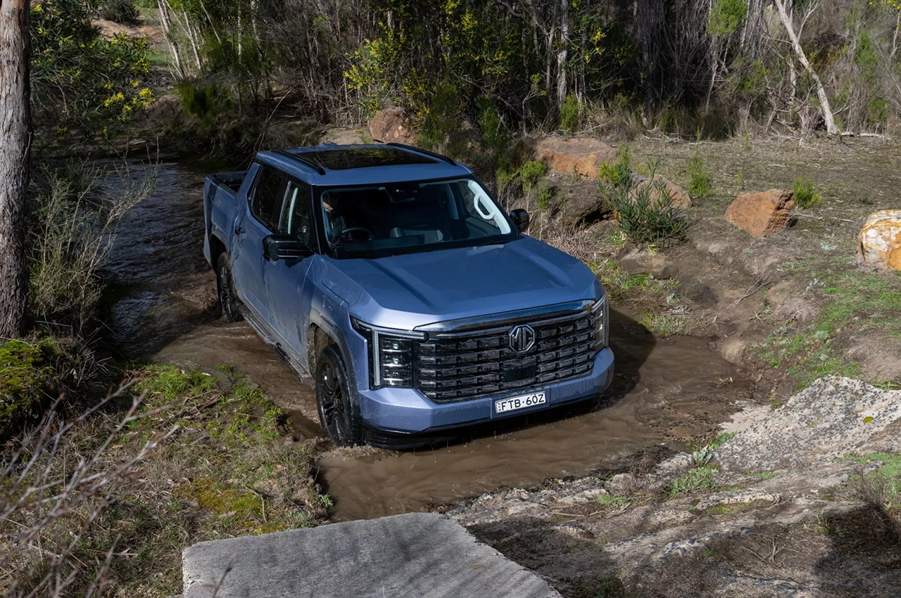 AutomobileFa MGU9 14040701 9