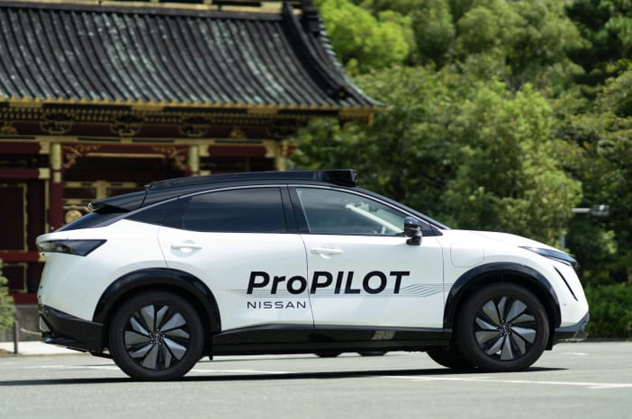 AutomobileFa Nissan ProPilot Assist 14040703