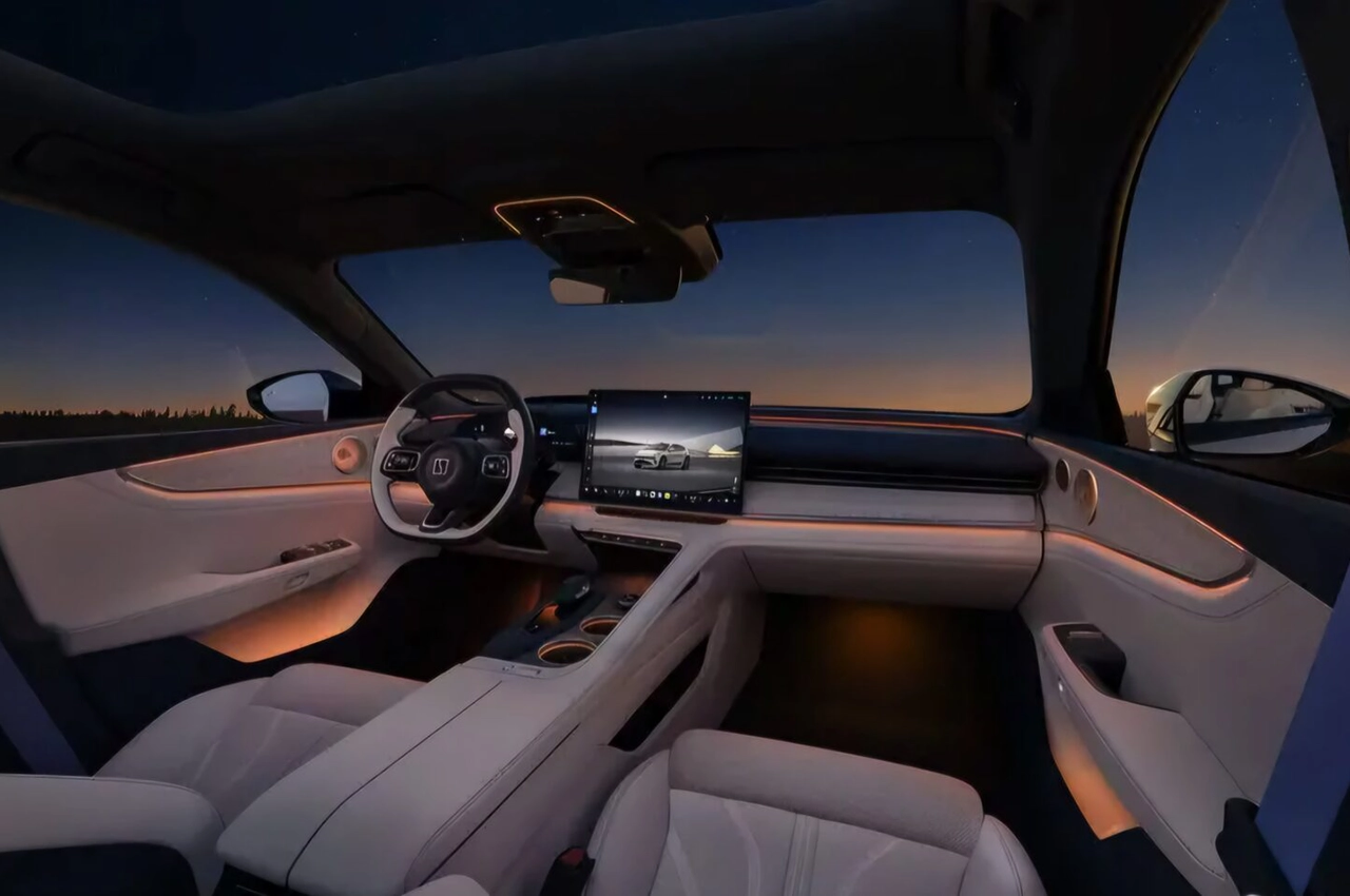 AutomobileFa Zeekr 001 14040712 2