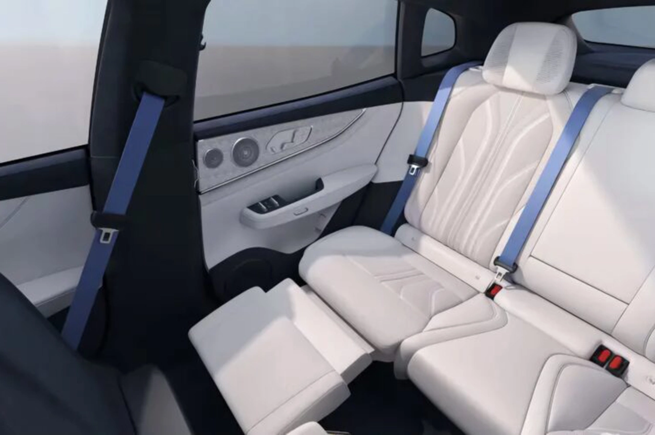 AutomobileFa Zeekr 001 14040712 6