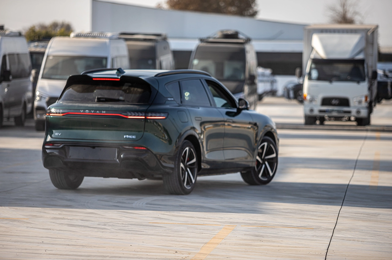 AutomobileFa soroush motor Tahvil VOyah Free 2025 14040728 6