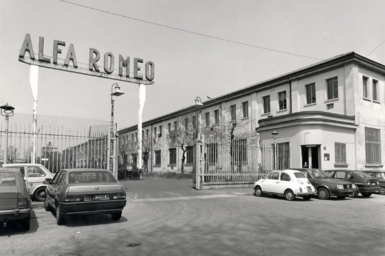 AutomobileFa Alfa Romeo 14040827 2