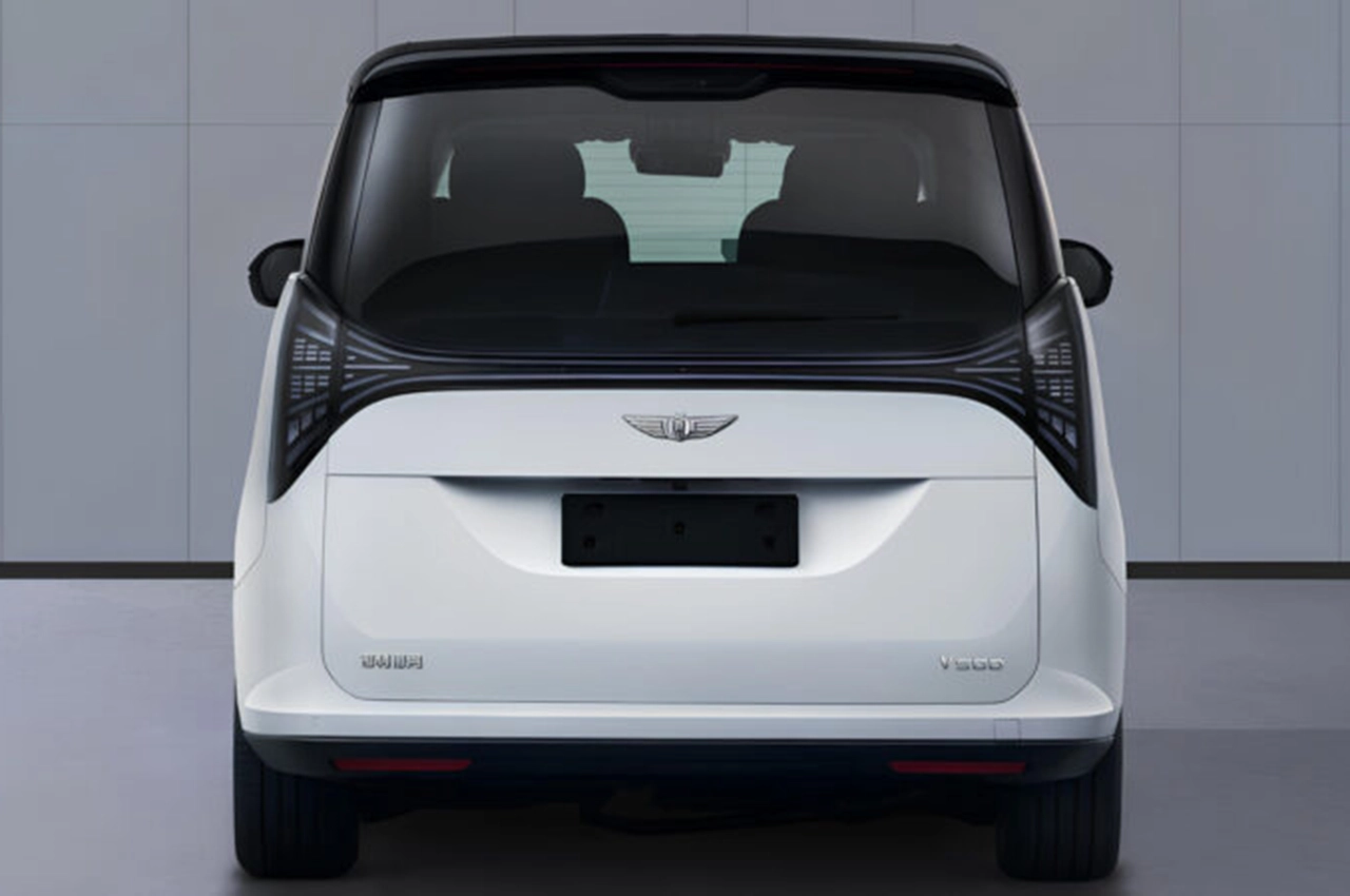 AutomobileFa Geely Galaxy V900 14040826 3