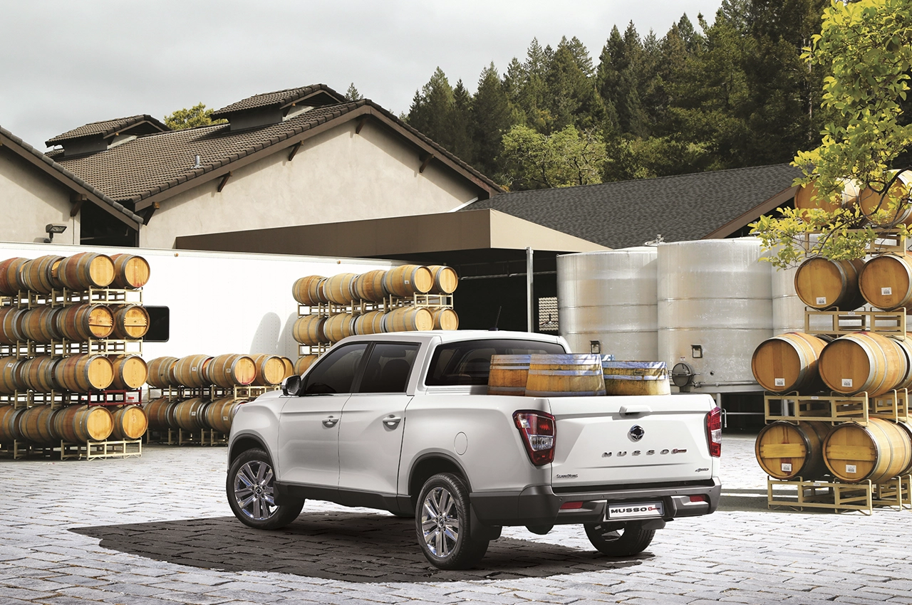 AutomobileFa Musso Grand Khan Diese 14040804 3