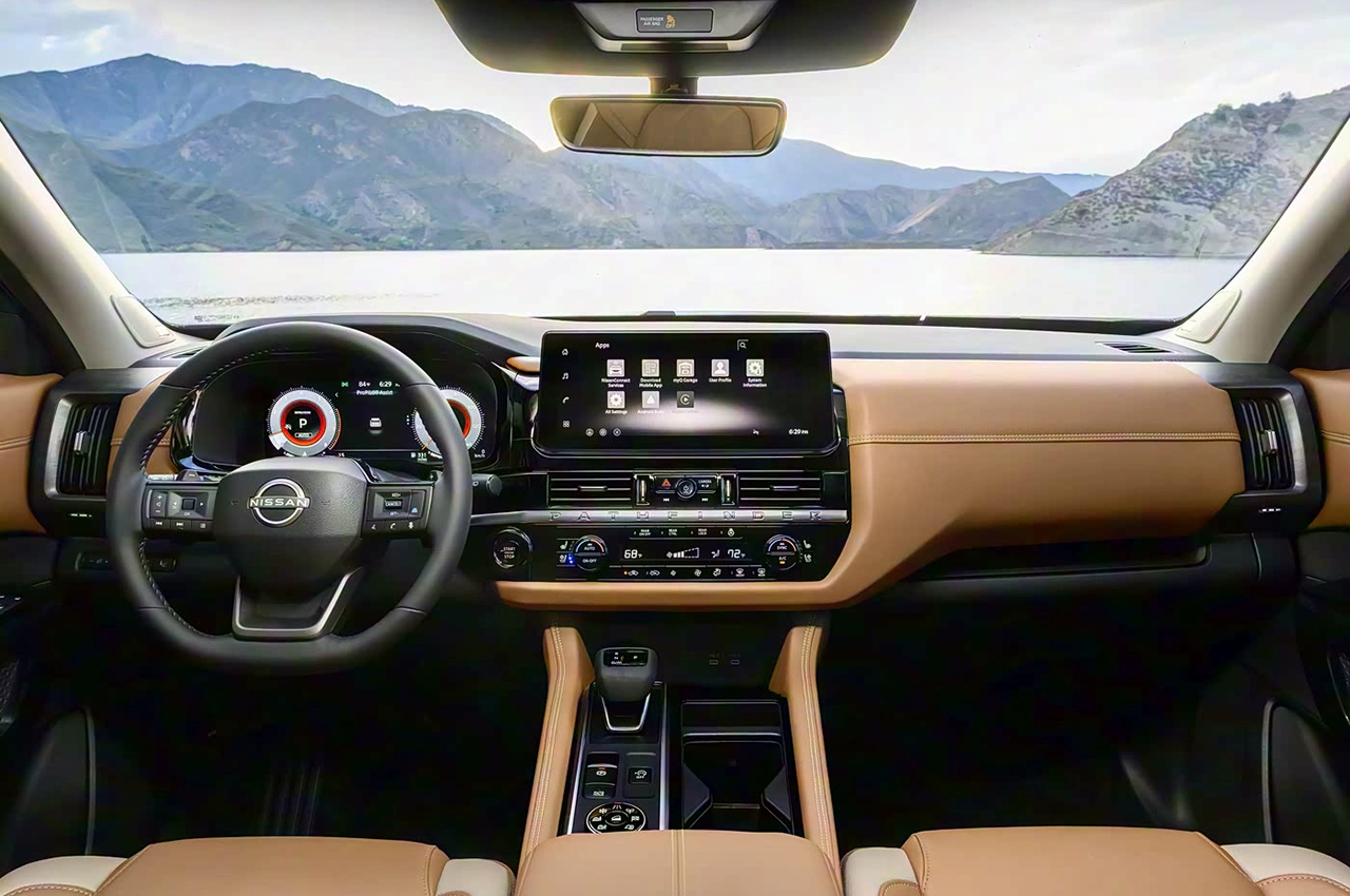 AutomobileFa Nissan Pathfinder 14040824 2