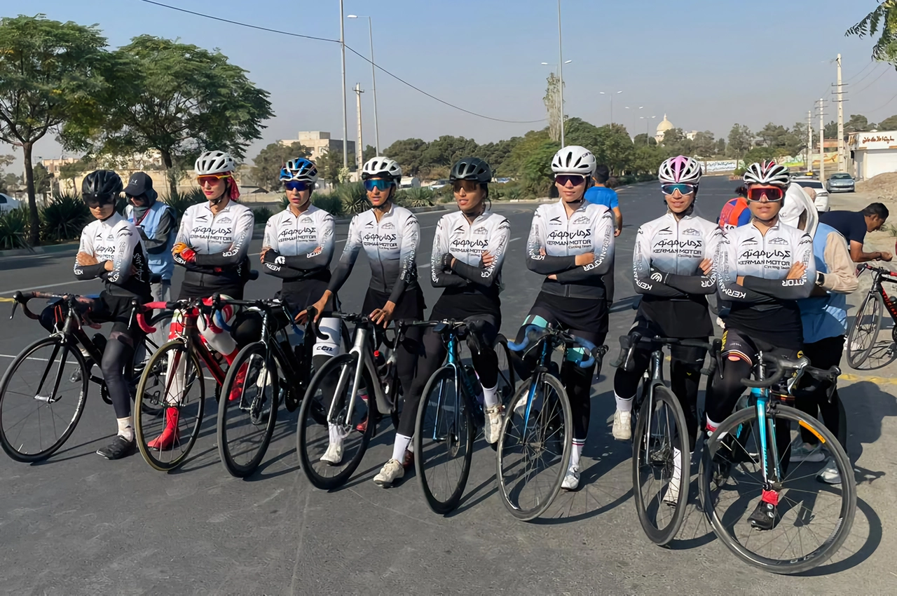 AutomobileFa Women cyclists Kerman Motor 14040807 1