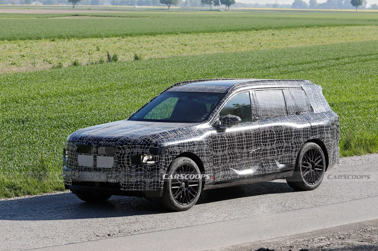 AutomobileFa BMW X7 14040925 5