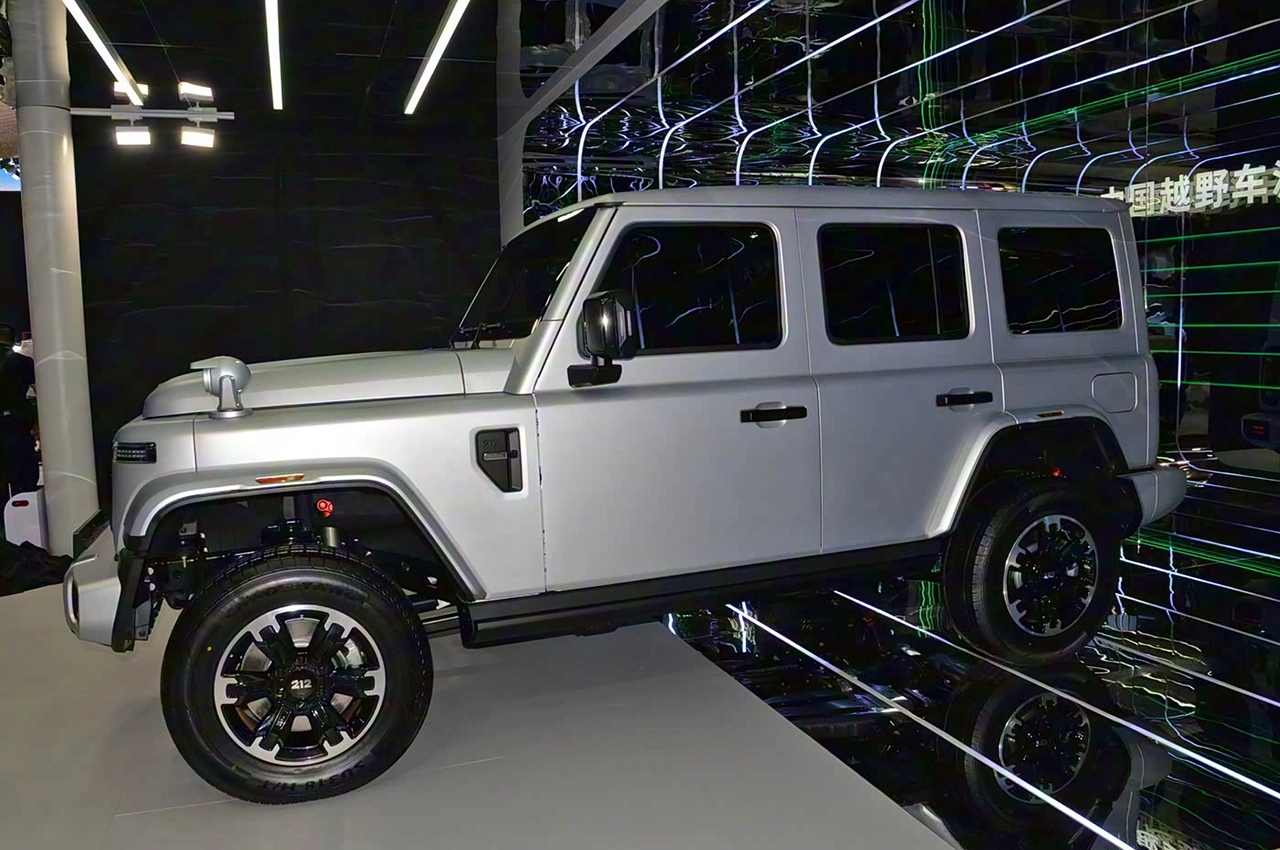 AutomobileFa Hybrid 212 14040901 1