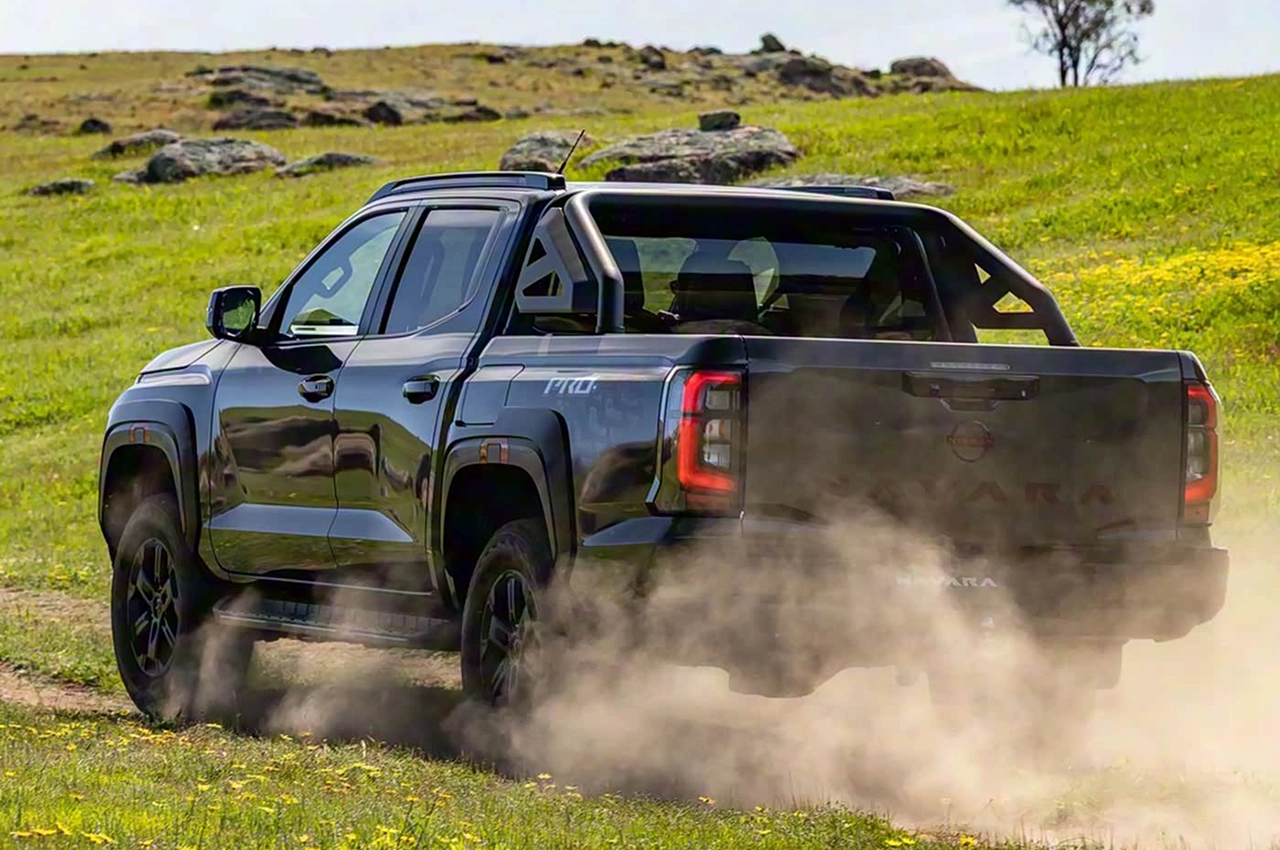 AutomobileFa Nissan Navara Pickup 14040924 6