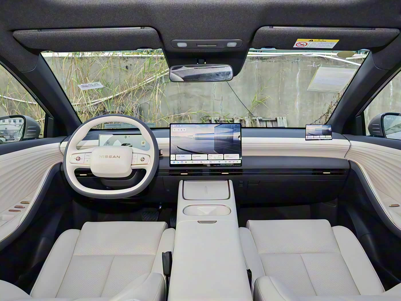 AutomobileFa Nissan N6 14040921 1