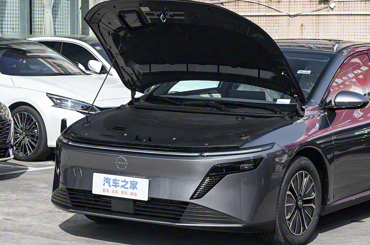 AutomobileFa Nissan N6 14040921 5